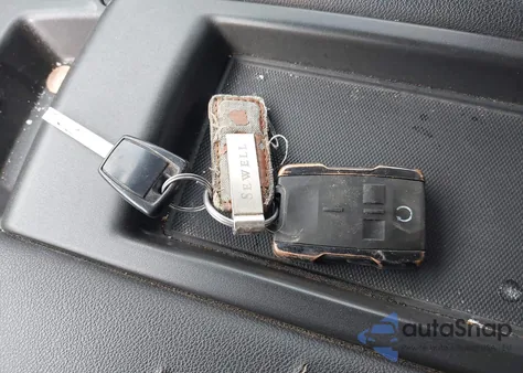 2019 Chevrolet Silverado 1500 Custom z USA, uszkodzony, nr VIN 3GCPWBEH3KG230623